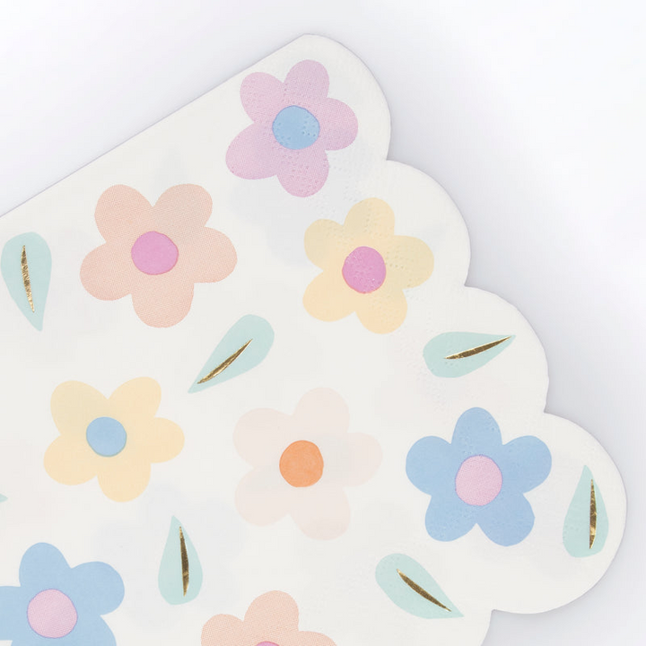 Pastel Floral Scalloped Dinner Napkins
