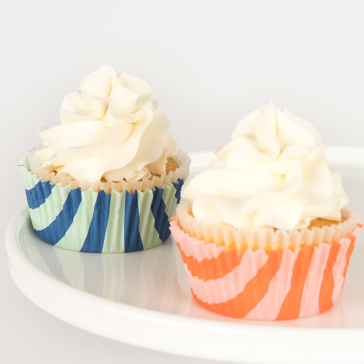Stripe Party Cupcake Kit
