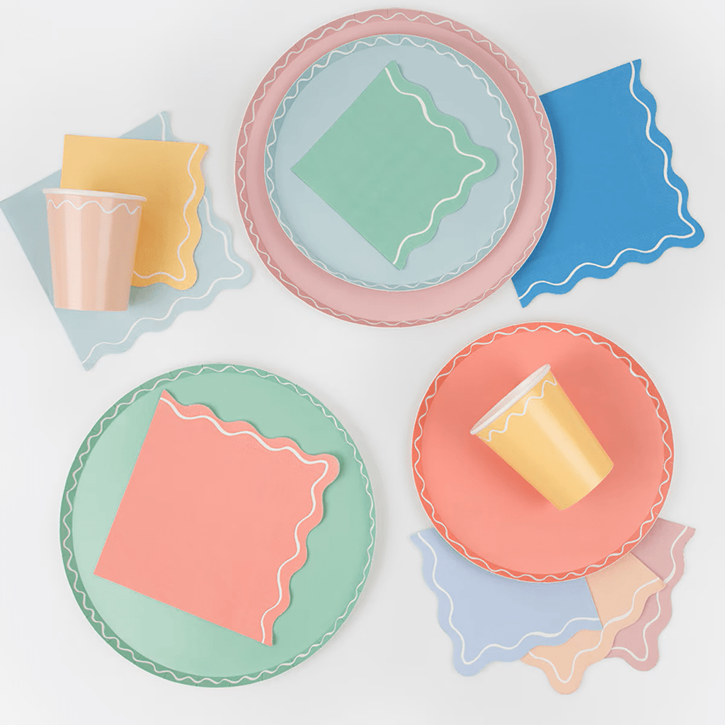 Assorted Colors Wavy Line Appetizer Plates