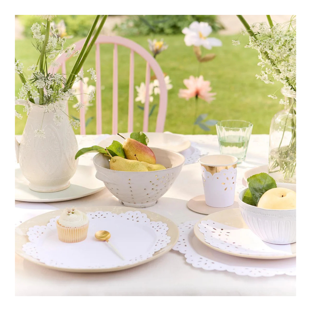 Broderie Anglaise Lace White Plates