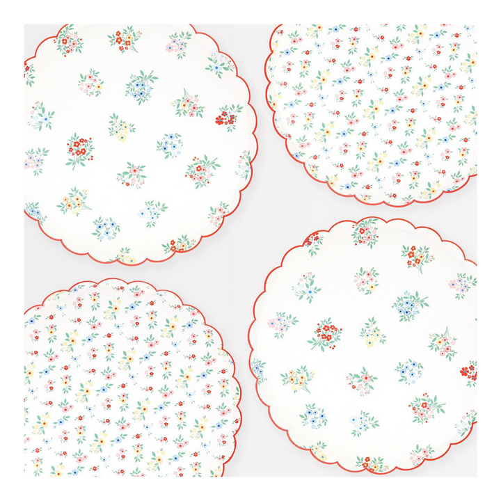 Ditsy Posy Scalloped Dinner Plates
