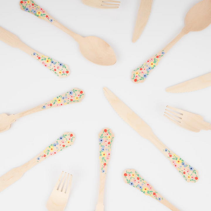 Elegant Floral Wooden Cutlery Set - 24pcs