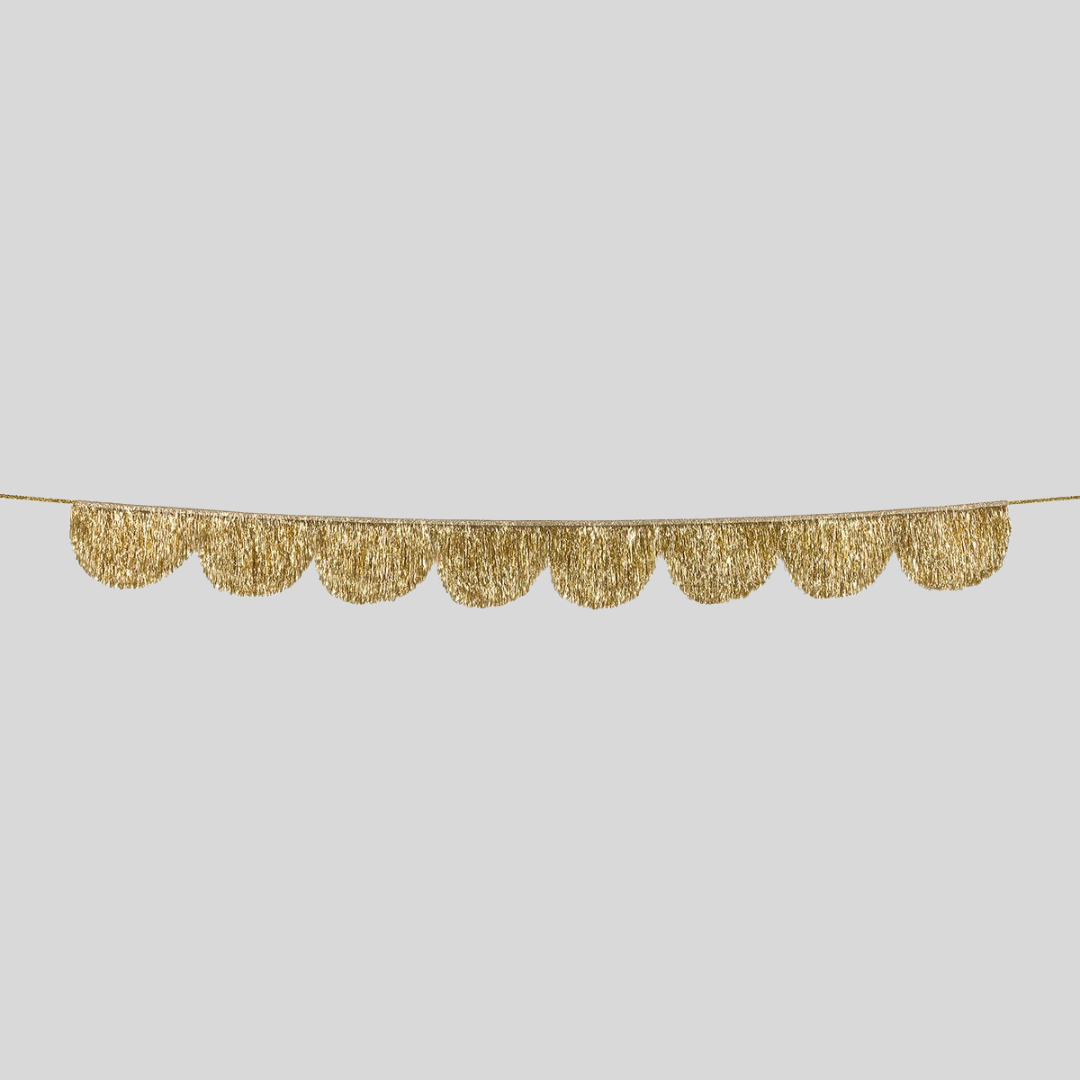 Gold Tinsel Scallop Garland