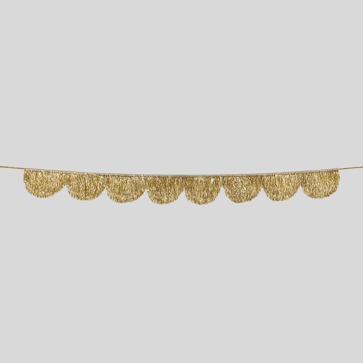Gold Tinsel Scallop Garland
