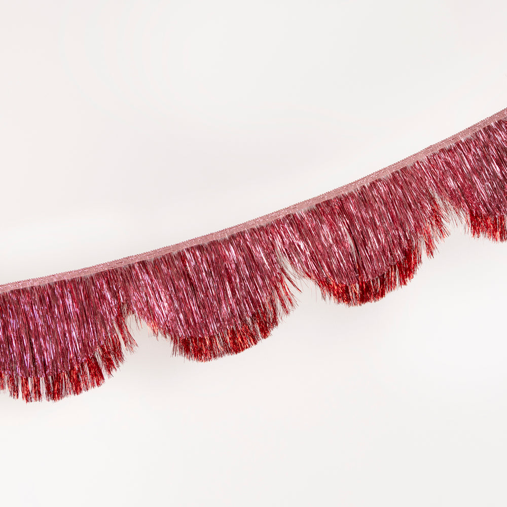 Pink and Red Pink Glitter Tinsel Scallop Garland