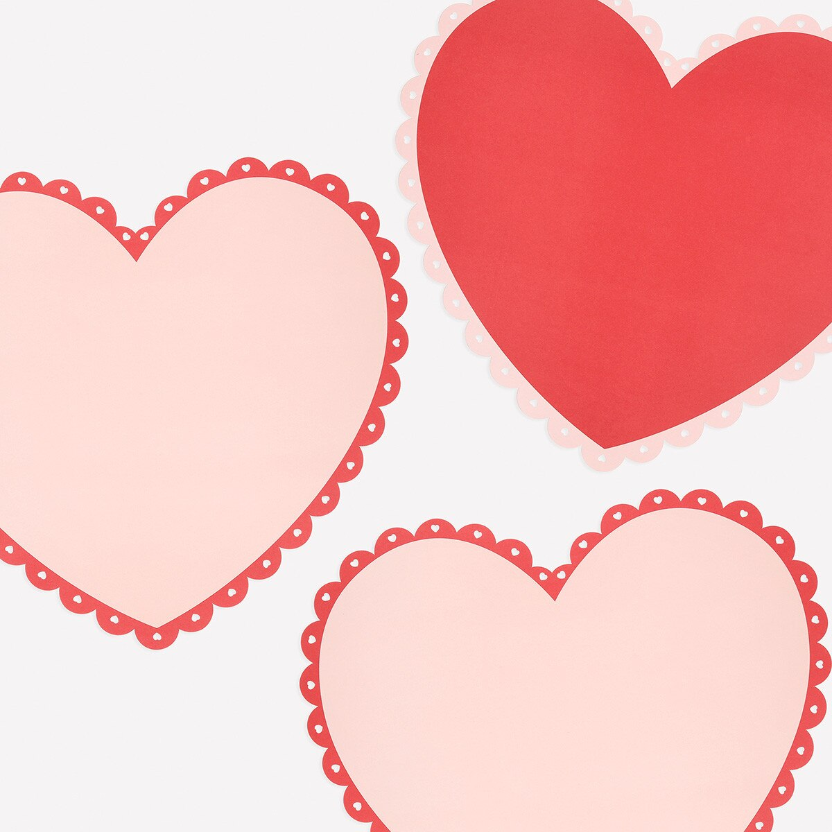 Red and Pink Scalloped Heart Paper Placemats