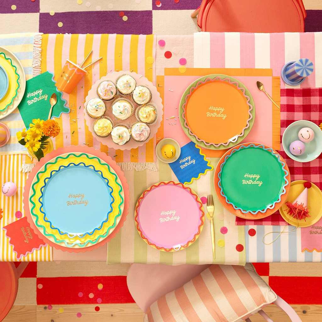 Assorted Wiggle Edge Cups