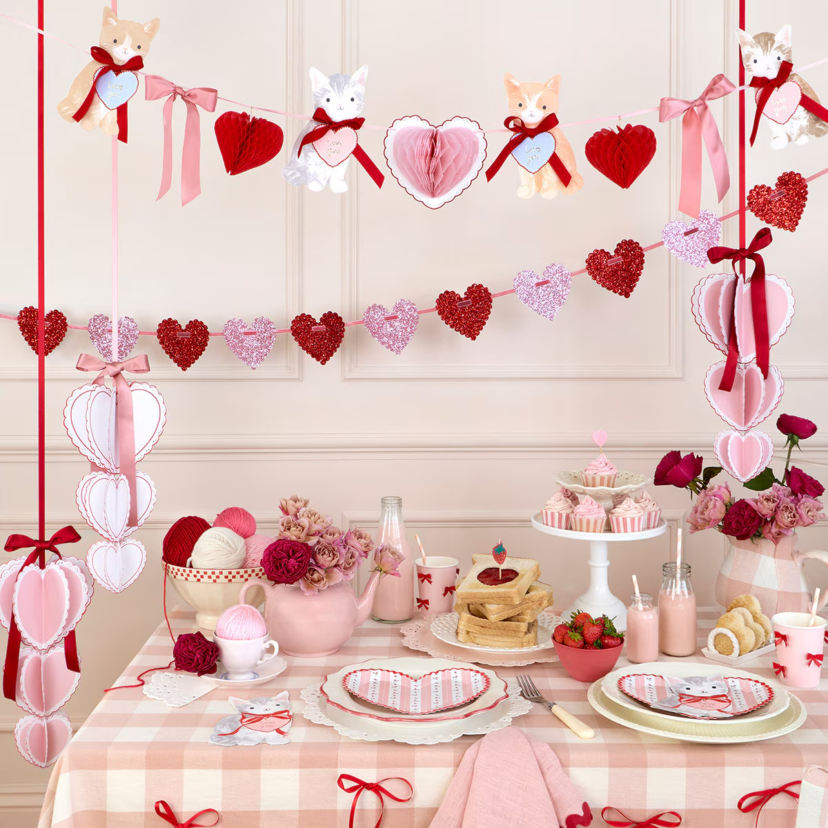 Pink and Red Kitten Valentine's Garland