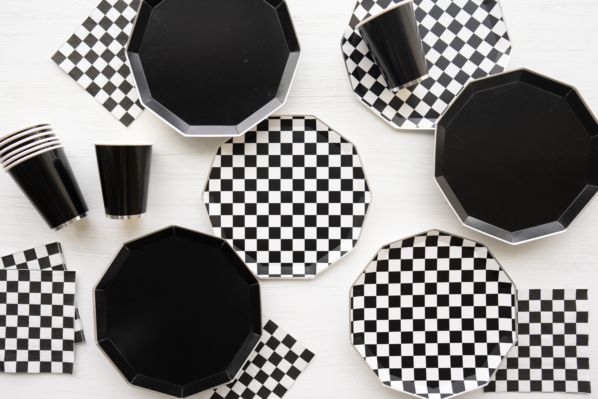Black and White Checkered Dinner Napkins