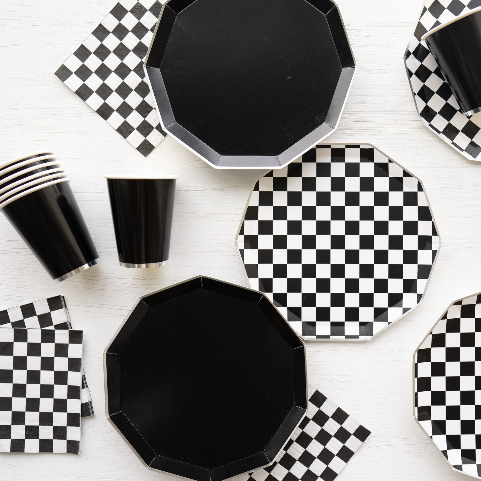 Black and White Checkered Dinner Napkins