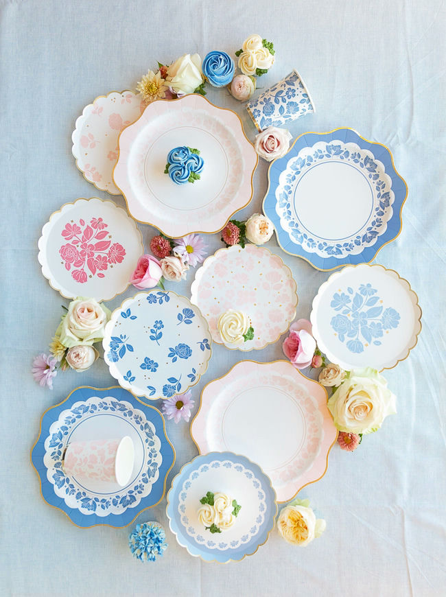 Petal Pink with Gold Elegant Floral Paper Dessert Plate