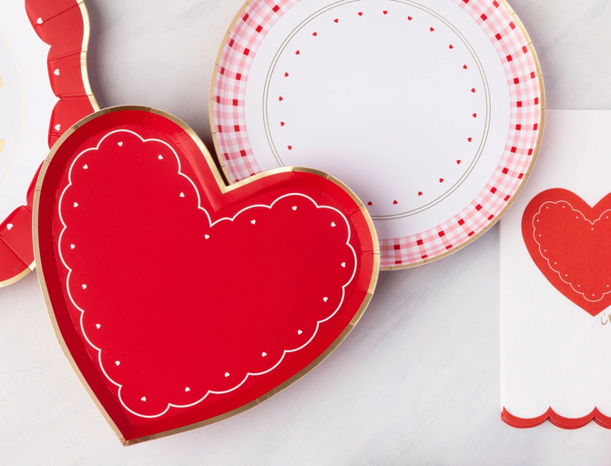 Red Heart Valentine Small Plates