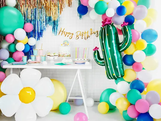 White Daisy Foil Balloon, 31in