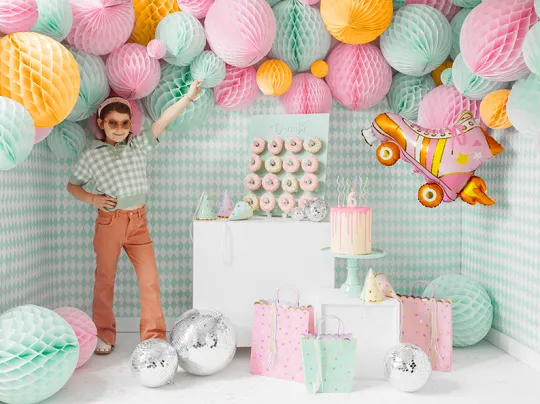 Light Mint Honeycomb Ball Backdrop