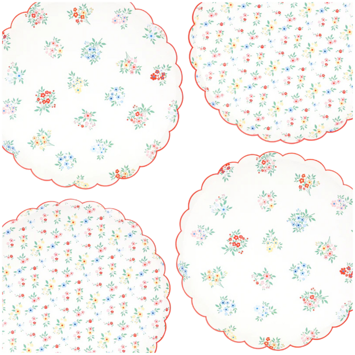 Ditsy Posy Scalloped Dinner Plates