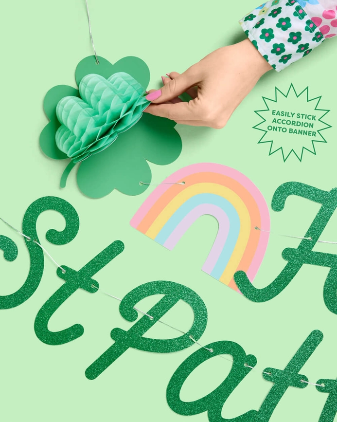 Green "Happy St. Patty's Day" Banner