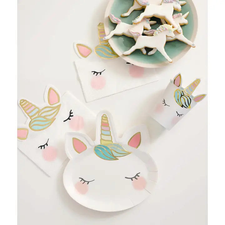 White unicorn face plate with pastel gold accents for birthday from Parte Haus party supply store in Bethesda MD