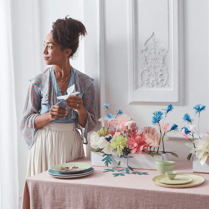 Hazel Gardiner Spring & Summer Table Centerpiece